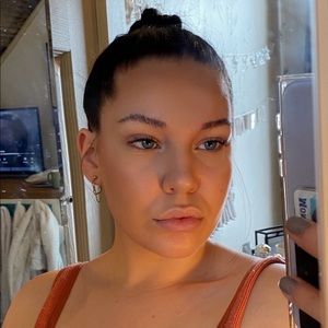 Meet your Posher, Tori